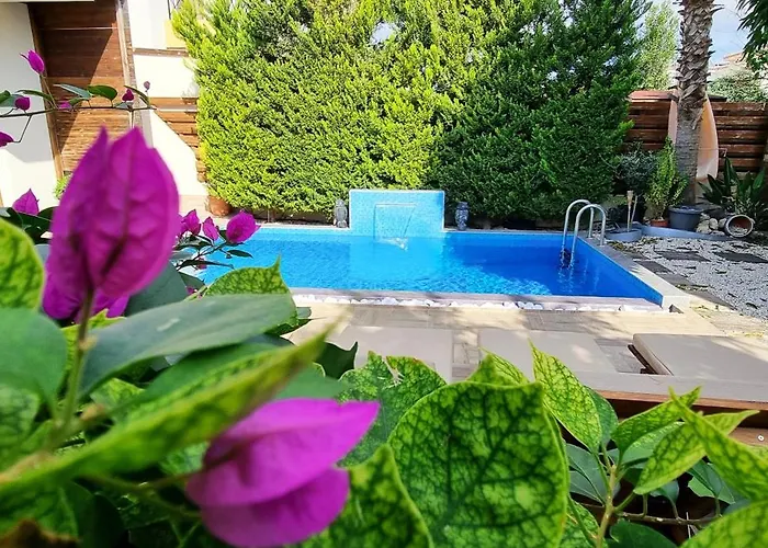 Shanti House * Πάφος