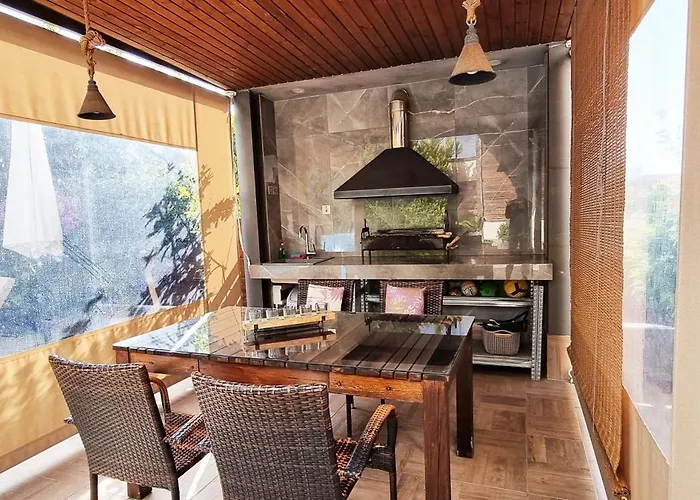 Shanti House פאפוס